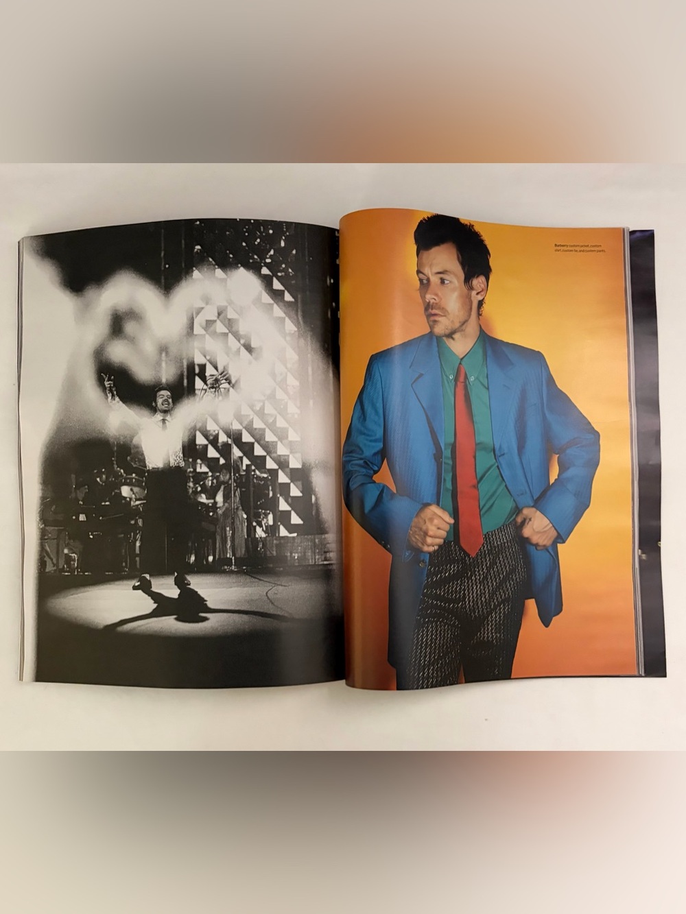 W Harry Styles Fashion “30 Page Portfolio Pop’s Electrifying Star” Volume 4 Mag - Picture 11 of 15